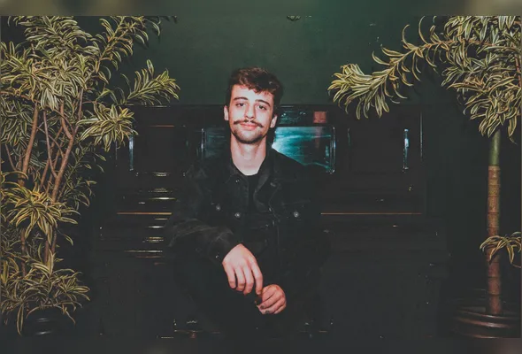 Gabriel Bebici lançou “Pessoa Física”, seu  1º álbum solo