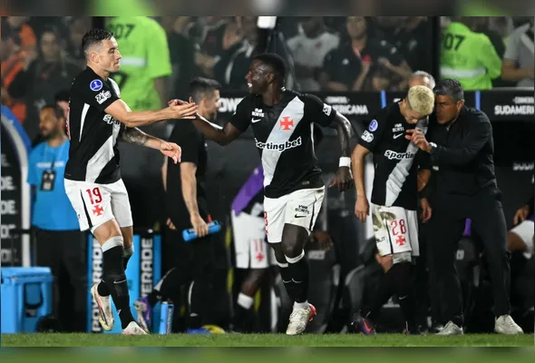 Em São Januário, Vasco garante a classificação para às semifinais da Copa Sul-Americana