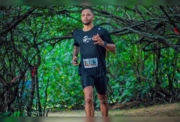 Richard Brandão é atleta de corrida e salto em distância