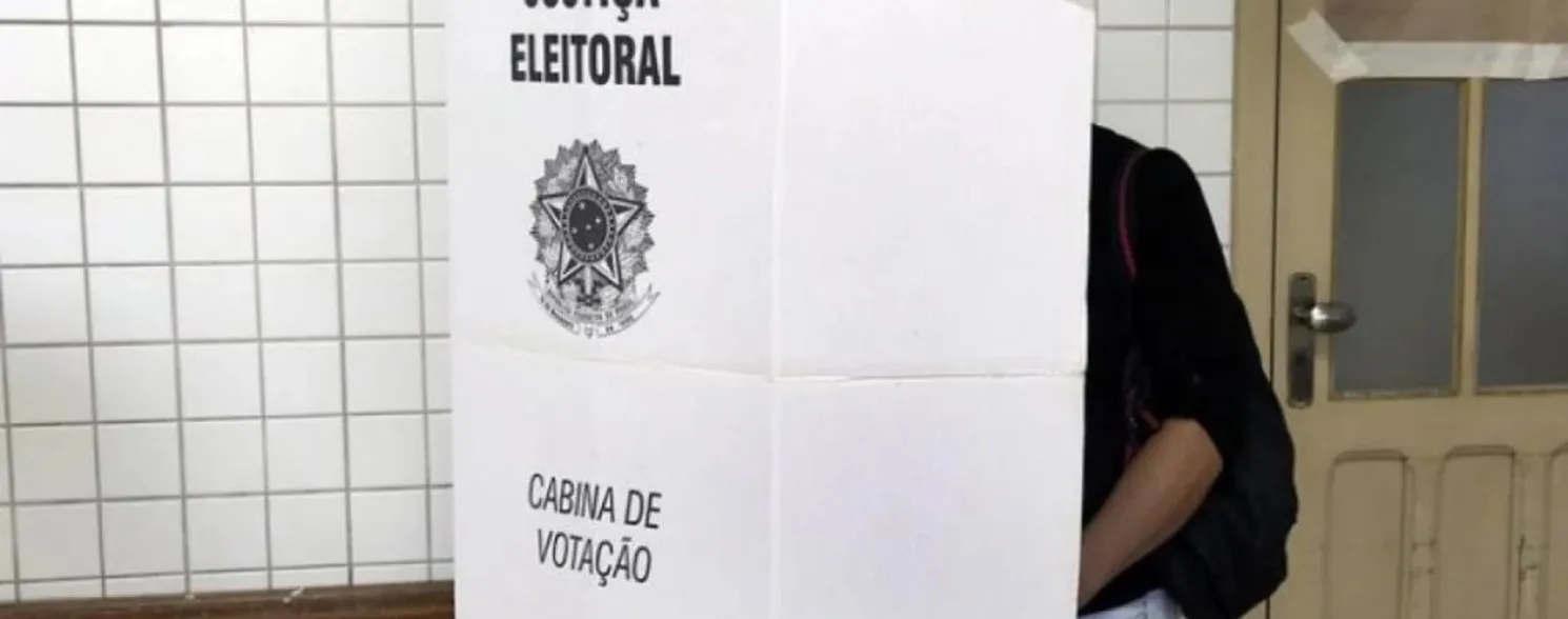 Imagem ilustrativa da imagem Mesária e eleitores detidos por boca de urna no ES