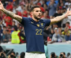 Imagem ilustrativa da imagem Lateral francês alfineta Messi antes de final da Copa: "Não nos assusta"