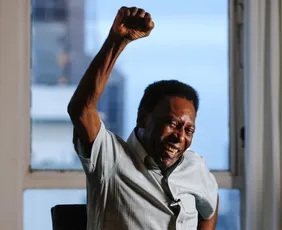 Imagem ilustrativa da imagem Pelé posta carta aberta sobre eliminação do Brasil da Copa. Leia na íntegra