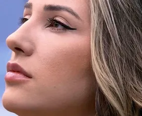 Imagem ilustrativa da imagem Amanda é a primeira finalista do BBB 23 e consola Aline após a prova