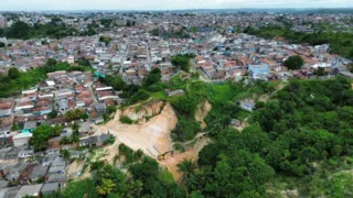 Imagem ilustrativa da imagem Recife investe R$ 8,4 milhões em obra de contenção de encosta na Vila dos Milagres