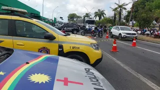 Imagem ilustrativa da imagem Motociclista morre ao ser atingido por uma carreta em frente ao aeroporto do Recife