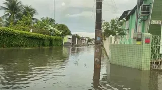 Imagem ilustrativa da imagem Madrugada e início da manhã de muita chuva na Região Metropolitana do Recife