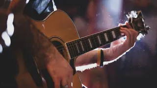 Imagem ilustrativa da imagem Após mudança na lei, músicos voltam a se apresentar na praia de Guarapari
