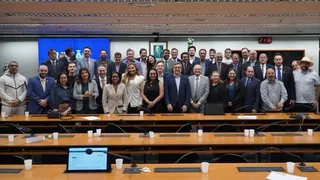 Imagem ilustrativa da imagem Deputados do União Brasil aprovam superfederação com o PP