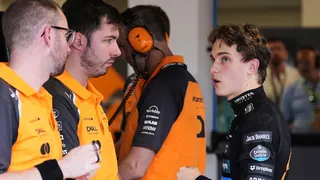 Imagem ilustrativa da imagem F1: Piastri lidera primeiro treino livre em Miami marcado por incidente com Norris