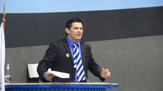 Imagem ilustrativa da imagem Pedida suspensão do mandato de Gilvan