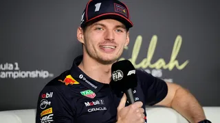 Imagem ilustrativa da imagem Verstappen minimiza especulações sobre seu futuro na F-1: 'Estou muito relaxado'
