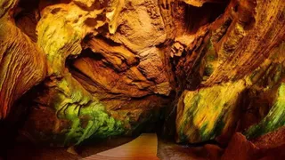 Imagem ilustrativa da imagem Você teria coragem? Gruta do Limoeiro, em Castelo, revela segredos da pré-história