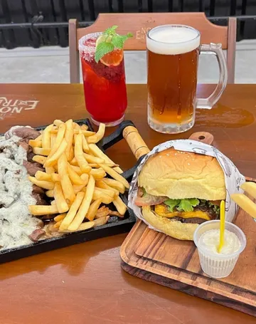 Imagem ilustrativa da imagem Roteiro gastronômico nas montanhas do ES: cervejas, hambúrgueres e sabores locais