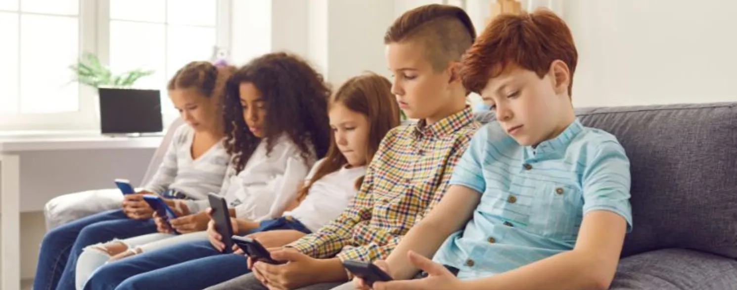Imagem ilustrativa da imagem Cientistas querem reconhecer vício em redes sociais como transtorno em adolescentes