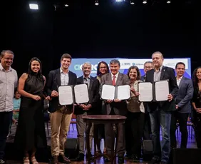 Imagem ilustrativa da imagem Recife adere ao Acredita e João Campos diz que é conquista de décadas