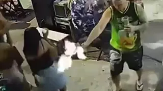 Imagem ilustrativa da imagem Homem morre atingido por tiros à queima roupa durante show de pagode no RJ