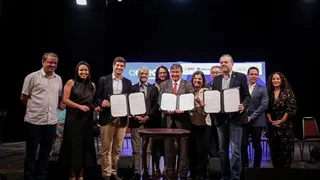 Imagem ilustrativa da imagem Recife adere ao Acredita e João Campos diz que é conquista de décadas