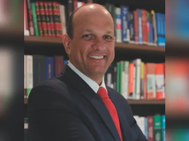 Alexandre Nunes Theodoro é reitor da Faesa.