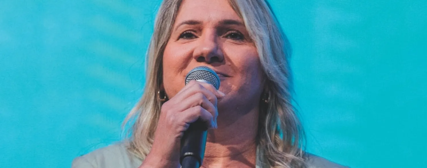 Imagem ilustrativa da imagem Tania Zanella: “É possível crescer sem deixar ninguém para trás”