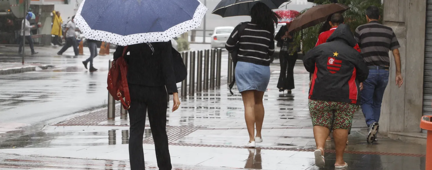 Imagem ilustrativa da imagem ES recebe alerta de queda de temperaturas e frio deve retornar no final de semana