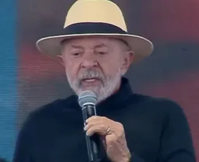 Imagem ilustrativa da imagem "Esse país não abaixará a cabeça para ninguém", diz Lula em visita a Linhares