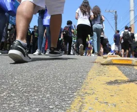 Imagem ilustrativa da imagem Golpistas enganam 35 mil estudantes