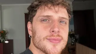 Imagem ilustrativa da imagem 'Não estudei para ser um ator gay, sou ator', diz Diego Martins, agora também canto