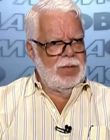 Imagem ilustrativa da imagem Manoel Carlos está 'sob cuidados médicos' e é acompanhado por Família