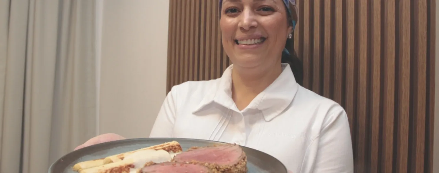 Imagem ilustrativa da imagem Aprenda a fazer uma receita de Rosbife e creme de alho-poró