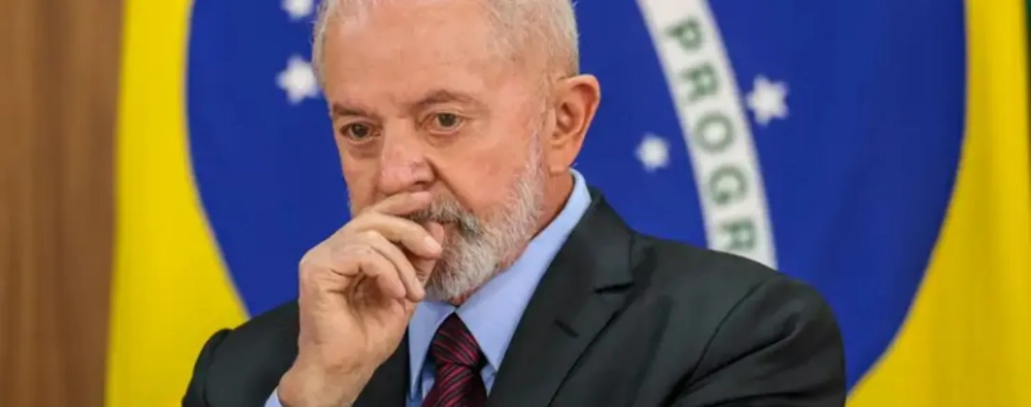 Imagem ilustrativa da imagem Lula lamenta morte de Luis Fernando Veríssmo: 'Soube defender a democracia'