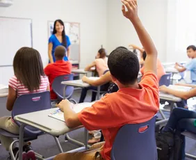 Imagem ilustrativa da imagem 28 mil profissionais da educação devem ser beneficiados com reajuste no ES