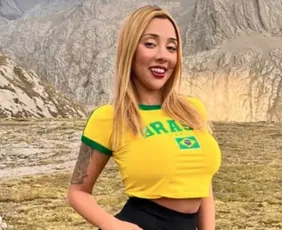 Imagem ilustrativa da imagem Atriz pornô brasileira, famosa por filmes de paródia, morre aos 28 anos