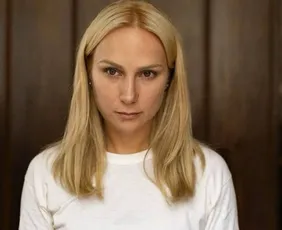 Imagem ilustrativa da imagem Atriz que vive Elize Matsunaga em série fez aulas para saber esquartejar