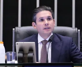 Imagem ilustrativa da imagem Câmara aprova urgência de projeto que trata de anistia a atos golpistas