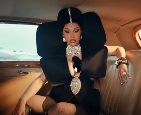 Imagem ilustrativa da imagem Cardi B anuncia gravidez do primeiro filho com Stefon Diggs, astro da NFL