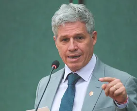 Imagem ilustrativa da imagem Carne e café são os próximos a sair do tarifaço, diz ministro
