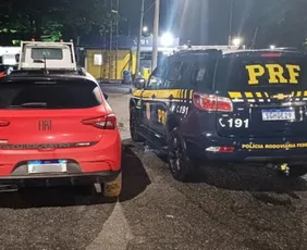 Imagem ilustrativa da imagem Carro furtado no RJ é recuperado após perseguição na BR-101 no ES; suspeito fugiu