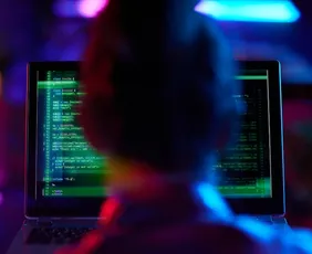 Imagem ilustrativa da imagem Cibersegurança: Empresas criam "salas de guerra" para combater ataques virtuais