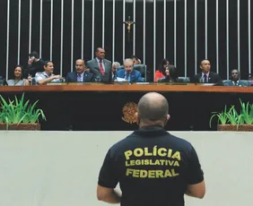 Imagem ilustrativa da imagem Concursos: vagas com salários de até R$ 34 mil