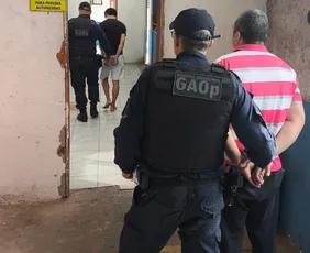Imagem ilustrativa da imagem Dois homens com mandado de prisão são presos na Rodoviária de Vitória