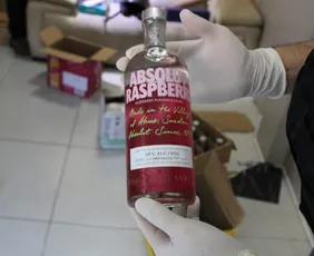 Imagem ilustrativa da imagem Esquema de bebidas alcoólicas adulteradas era investigado há 3 meses no ES