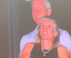 Imagem ilustrativa da imagem Ex-marido de executiva flagrada em show de Coldplay faz revelação sobre o caso