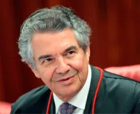 Imagem ilustrativa da imagem Ex-ministro do STF critica Barroso e defende anistia: 'Postura extravagante'