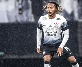 Imagem ilustrativa da imagem Genética ajuda, Carrillo volta ao Corinthians e isenta sintético por lesão