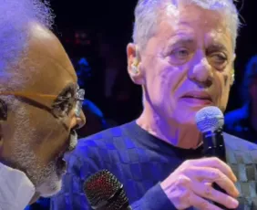 Imagem ilustrativa da imagem Gilberto Gil e Chico Buarque notificam ex-baixista dos Pixies por suposto plágio