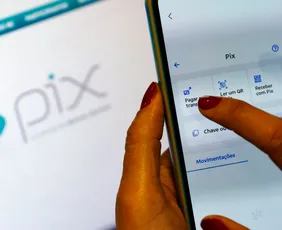 Imagem ilustrativa da imagem Banco Central excluirá 31 empresas do Pix após reforçar segurança