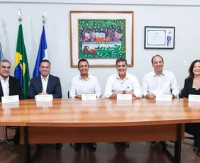 Imagem ilustrativa da imagem Governo, Prefeitura e empresa de alumínio anunciam investimentos em Linhares