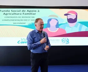 Imagem ilustrativa da imagem Governo do ES assina contratos de R$ 6 milhões para fortalecer agricultura familiar