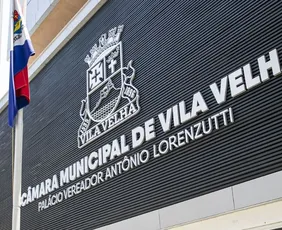 Imagem ilustrativa da imagem Justiça suspende reajustes irregulares na Câmara de Vila Velha