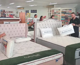 Imagem ilustrativa da imagem Lojas antecipam contratações para reforçar as vendas na Black Friday